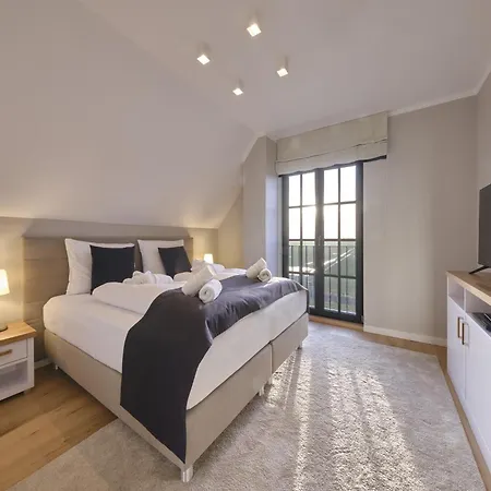 Reetland Am Meer: Luxury Thatched With Sauna And Lounge Villa